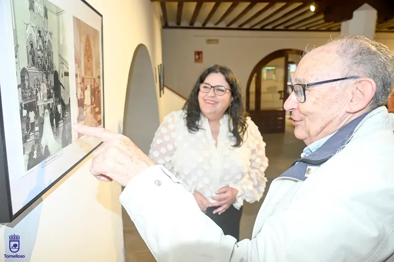 Tomelloso celebra 70 años de la parroquia Santo Tomás de Villanueva con una exposición fotográfica