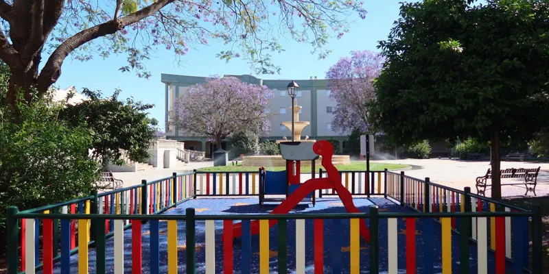 Utrera renueva once parques infantiles con una inversión de 170.000 euros