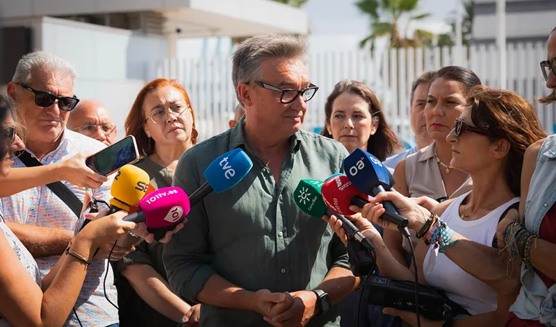 Junta de Andalucía rechaza el reparto de menores migrantes y pide resolver el problema en origen