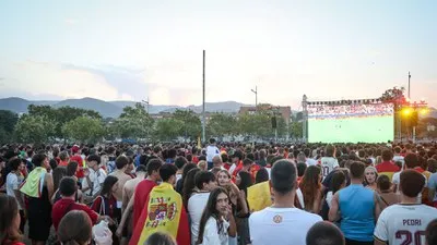 Castelldefels instala pantalla gigante para la final del Mundial de fútbol