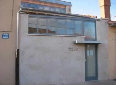 Morille inaugura su biblioteca infantil y juvenil en la antigua escuela