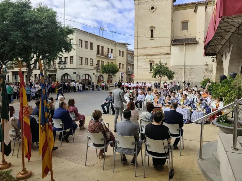 Novelda celebra el 9 d’Octubre reivindicando su identidad y futuro
