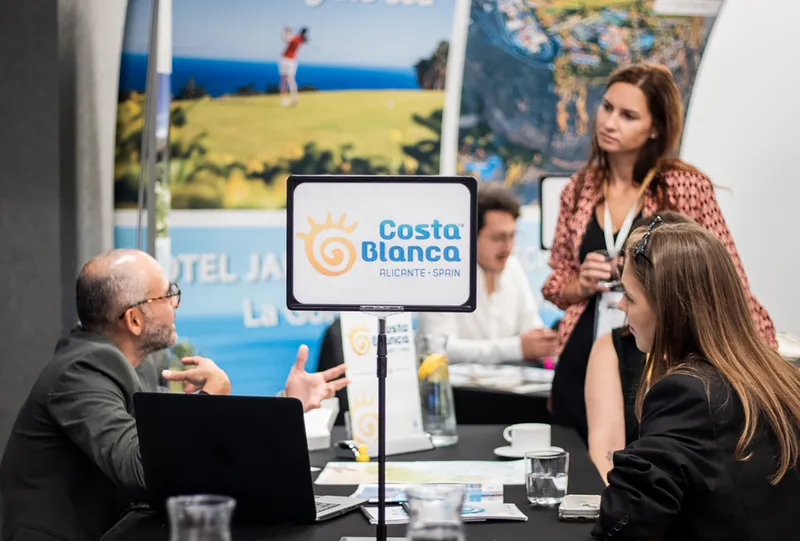 La Costa Blanca promociona su oferta turística en Polonia