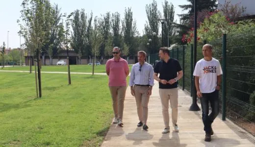 Tudela abre una nueva zona verde en el solar de las antiguas piscinas Ciudad de Tudela