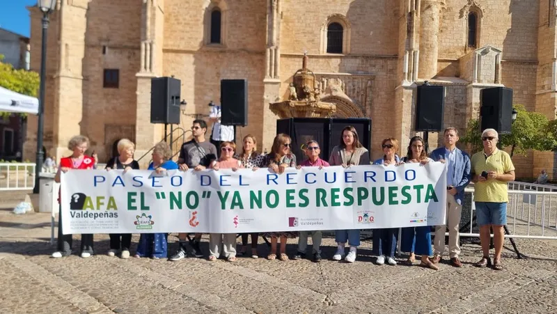 Valdepeñas conmemora el Día Mundial del Alzheimer con una marcha y reivindicaciones