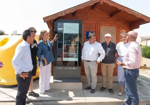 La Diputación de Palencia digitaliza el Camino de Santiago con tótems interactivos y sensores de peregrinos