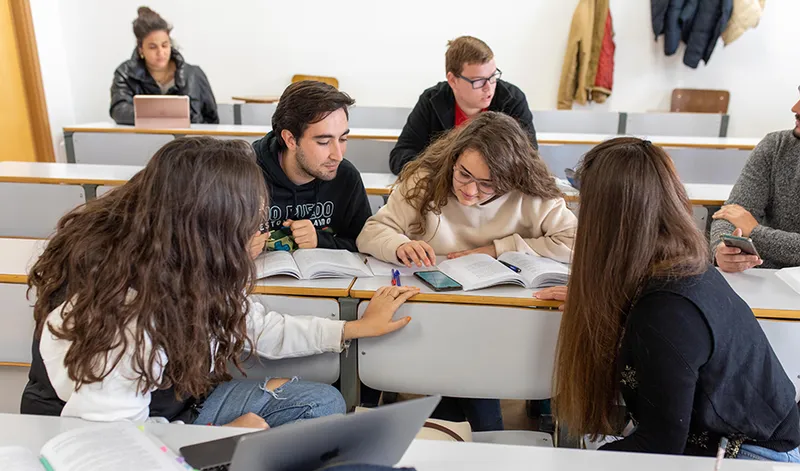 Andalucía suma 52 nuevas titulaciones universitarias para el curso 2026-2027