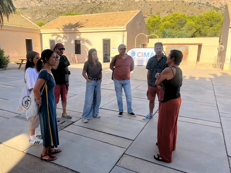 Residencias Petricor impulsan la memoria de las rederas y oficios textiles femeninos en Alicante