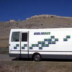 El Bibliobús acerca la cultura a Borobia con préstamo gratuito de libros y material audiovisual