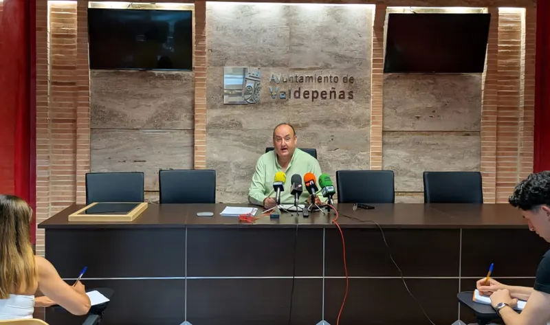 Valdepeñas aprueba la Oferta de Empleo Público 2026 con 22 plazas para reforzar servicios