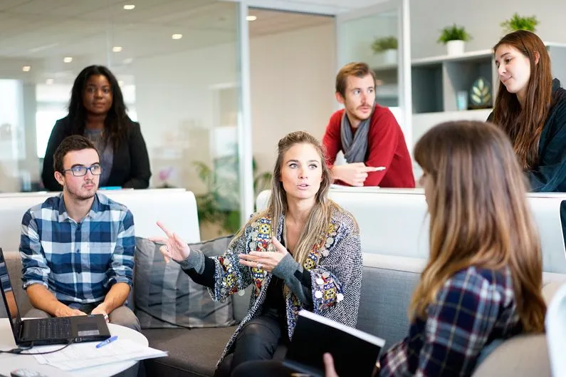 Nigrán impulsa el empleo local con programas de formación y autoempleo