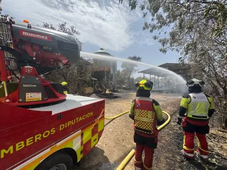 Bomberos de la Diputación de Segovia demuestran su eficacia en el incendio de Brieva