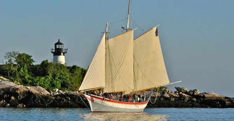Navega por la historia marítima de Gloucester en goletas tradicionales