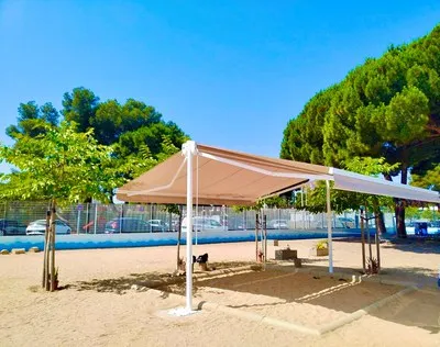 Castelldefels invierte en la mejora de sus escuelas públicas con nuevas instalaciones