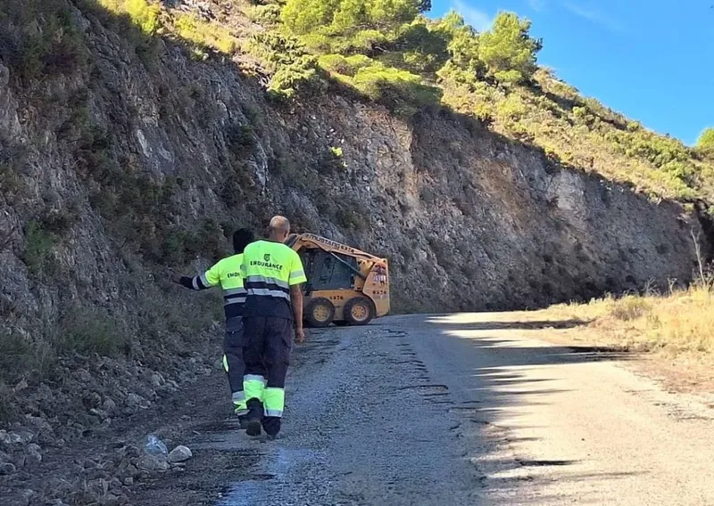 Confrides mejora el camino rural Charquera con una inversión de 44.000 euros