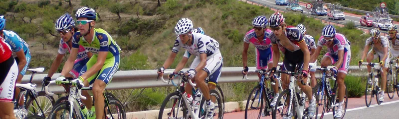 El Valle de Guadalest, paraíso del cicloturismo profesional y amateur