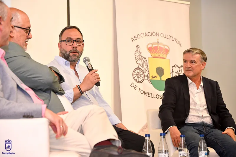 Tomelloso presenta la revista Pámpanas y avanza en la declaración de Interés Nacional de su Romería