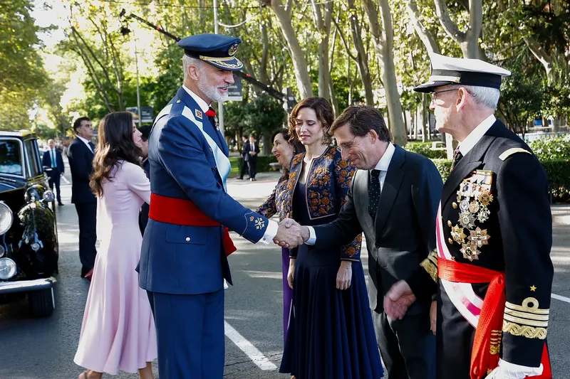 Madrid celebra la Fiesta Nacional con un gran desfile militar y participación ciudadana