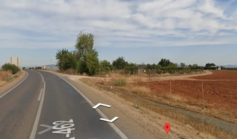 Fallece un hombre tras caer con su coche a un canal en Carmona (Sevilla)