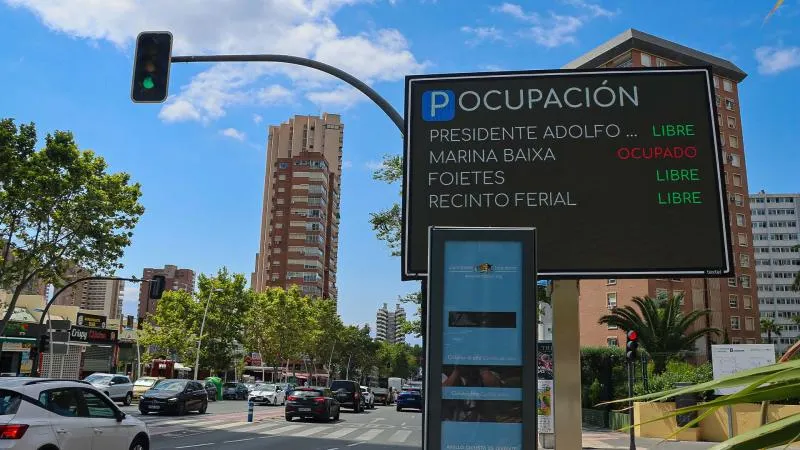 Benidorm mejora la movilidad con información en tiempo real de aparcamientos disuasorios