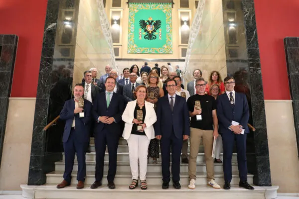 Carlos Velázquez elogia la labor centenaria de la Real Academia de Bellas Artes de Toledo