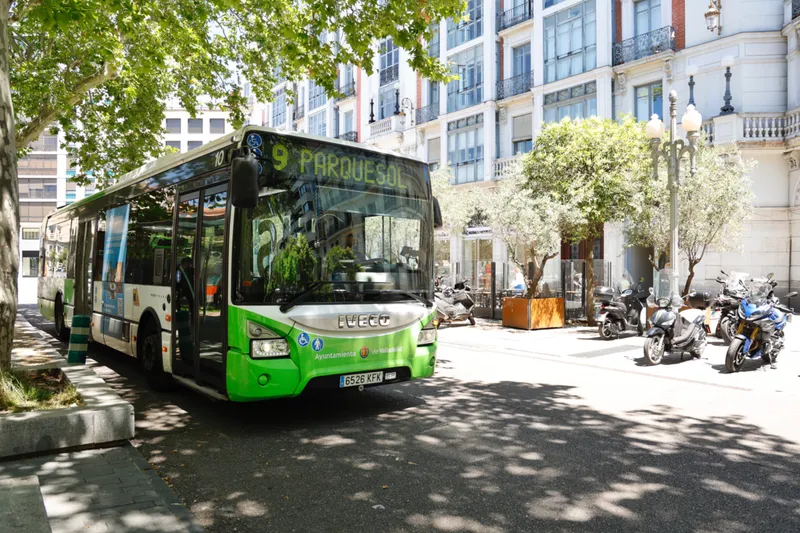 AUVASA refuerza las líneas 3 y 9 de autobús en Valladolid durante agosto