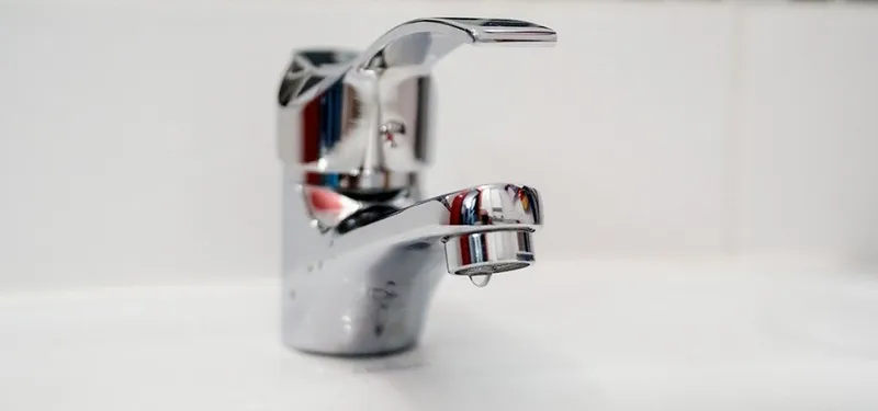 Tafalla aclara la coloración amarillenta del agua potable y garantiza su calidad