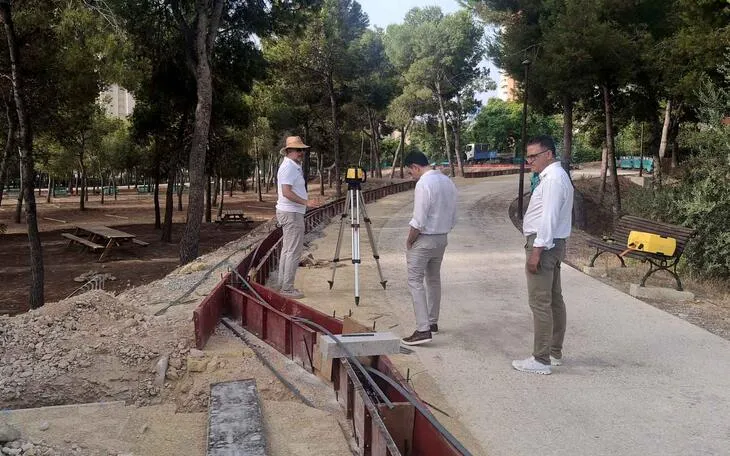 Benidorm finaliza el vallado de la zona de acampada y albergue juvenil en la Séquia Mare