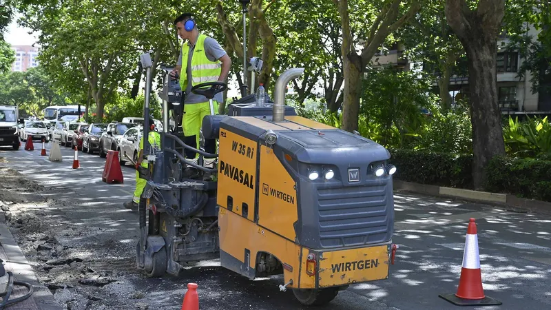 València renueva la Gran Vía Marqués del Túria con asfalto fonoabsorbente para reducir ruido y CO2