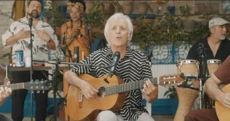 Kiko Veneno presenta sus éxitos en formato acústico en el Teatro Juan Bravo