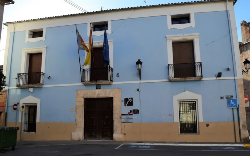 Villena defiende su agenda cultural frente a presiones externas