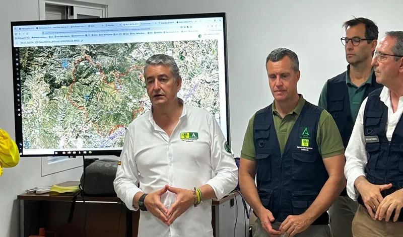 Regreso seguro para más de 600 evacuados por el incendio forestal de Los Gallardos