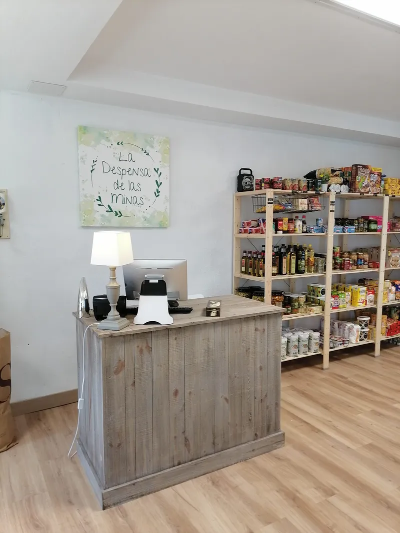 Hiendelaencina: Servicios y comercios disponibles para residentes y visitantes