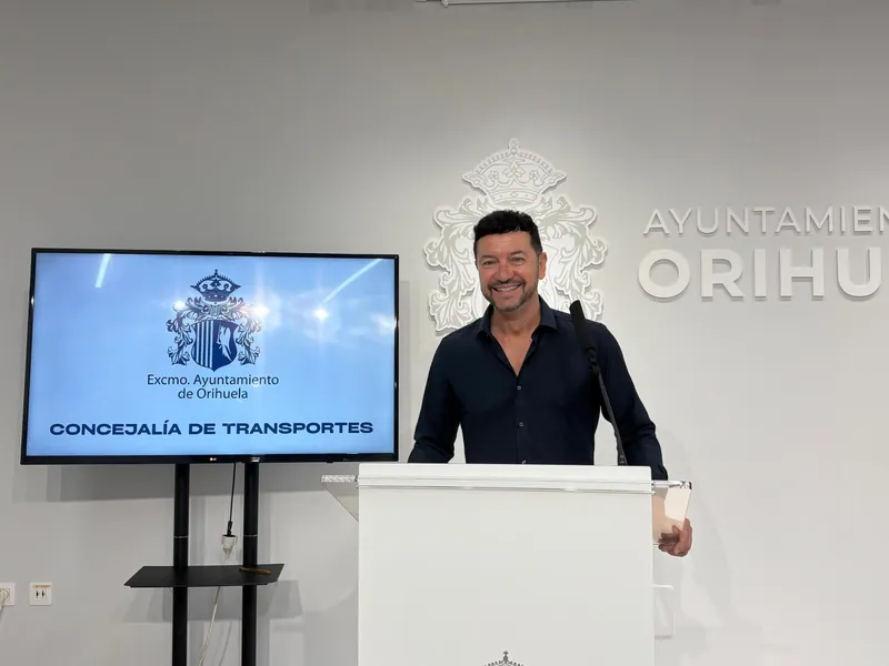 Orihuela estrena un servicio de autobuses mejorado con más frecuencias y destinos