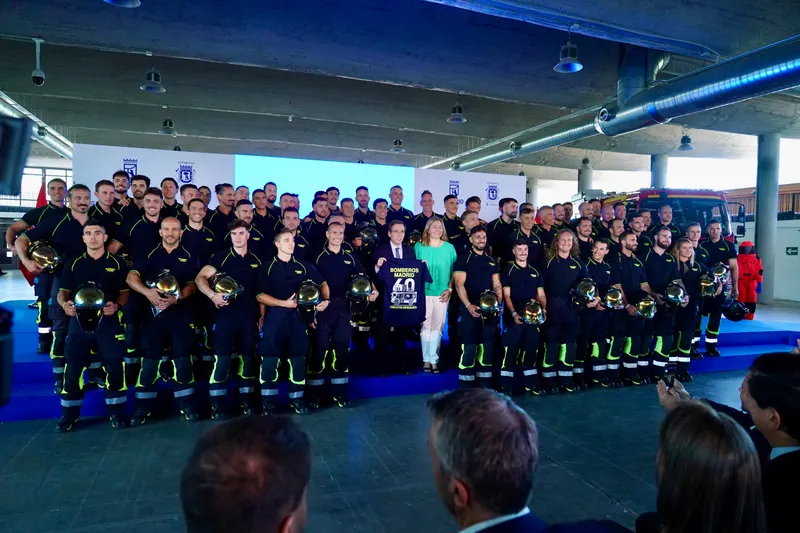 Madrid da la bienvenida a 60 nuevos bomberos conductores tras finalizar su formación