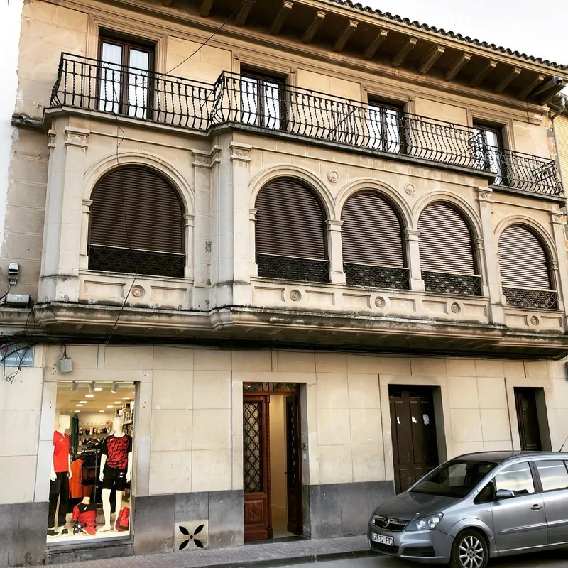 Hirú Mari: Alojamiento rural con encanto en Falces con desayuno incluido