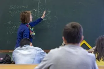 La Xunta adjudica más de 10.000 plazas de profesor para el próximo curso