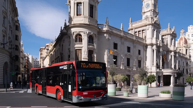 EMT València aprueba un presupuesto récord de 266 millones para 2027 y congela tarifas