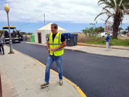 Telde inicia el rebacheo en La Herradura para mejorar la seguridad vial antes del asfaltado definitivo
