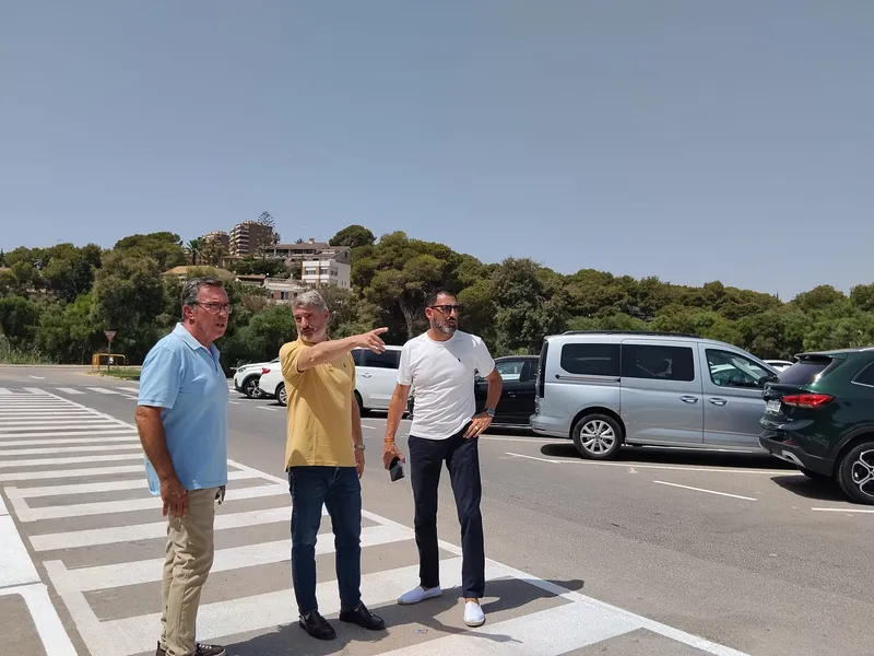Orihuela estrena aparcamiento disuasorio de 205 plazas junto a la playa de La Glea
