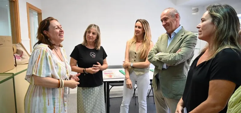 Tomares presenta la app 'Iguales en Igualdad' para fomentar la inclusión educativa
