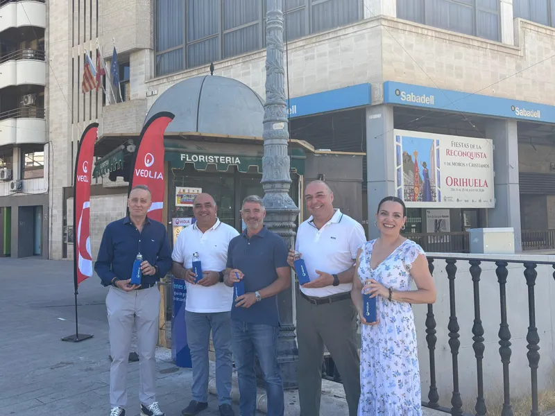 Orihuela amplía su red de fuentes de agua refrigerada para combatir el calor