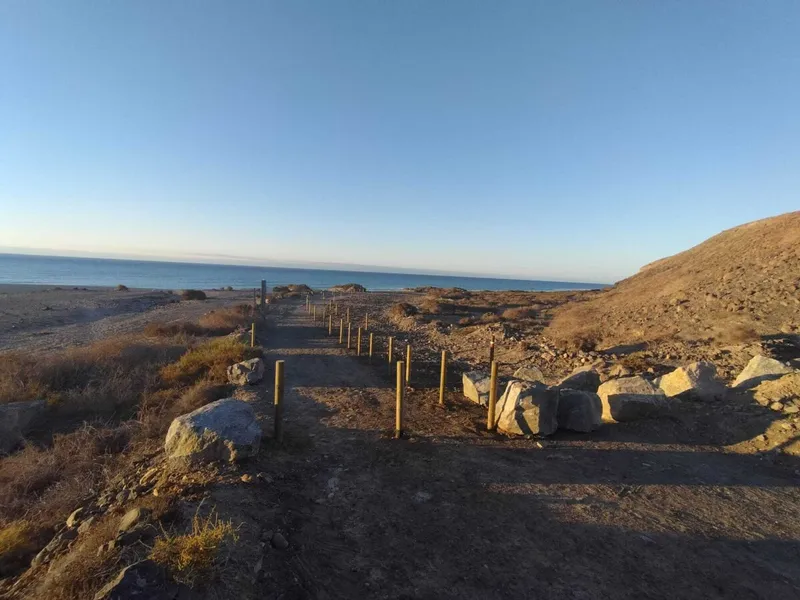 Pájara rechaza el cierre del acceso vehicular a la playa del Salmo