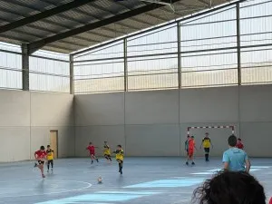 Jóvenes futbolistas de Ricote celebran victoria en casa
