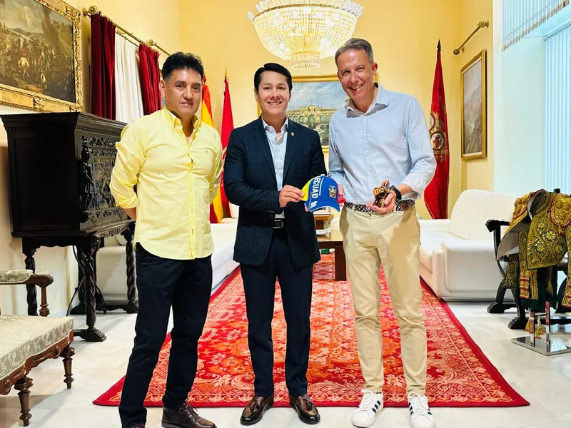 Lorca y Ecuador refuerzan lazos de colaboración con la comunidad ecuatoriana