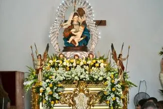Esquivias honra a su Patrona, la Virgen de la Leche, con misa, procesión y fiesta