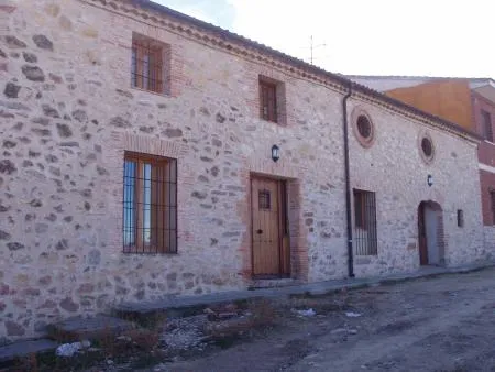 Abre sus puertas una casa rural en Mozoncillo para potenciar el turismo local
