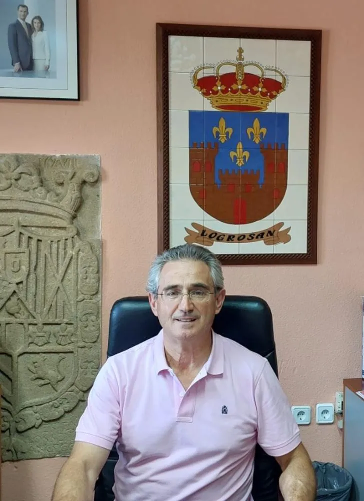 El alcalde de Logrosán presenta su visión para revitalizar el municipio