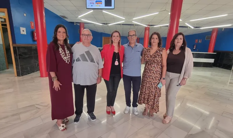 Valdepeñas celebra el Día de las Personas de Edad con teatro, moda y homenaje
