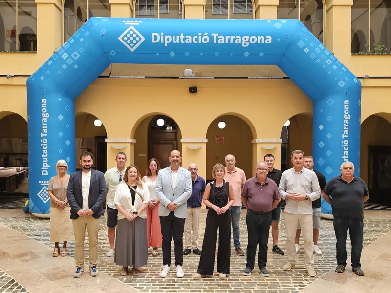 La Diputació de Tarragona dona suport als consells esportius amb nous arcs d'arribada i subvencions